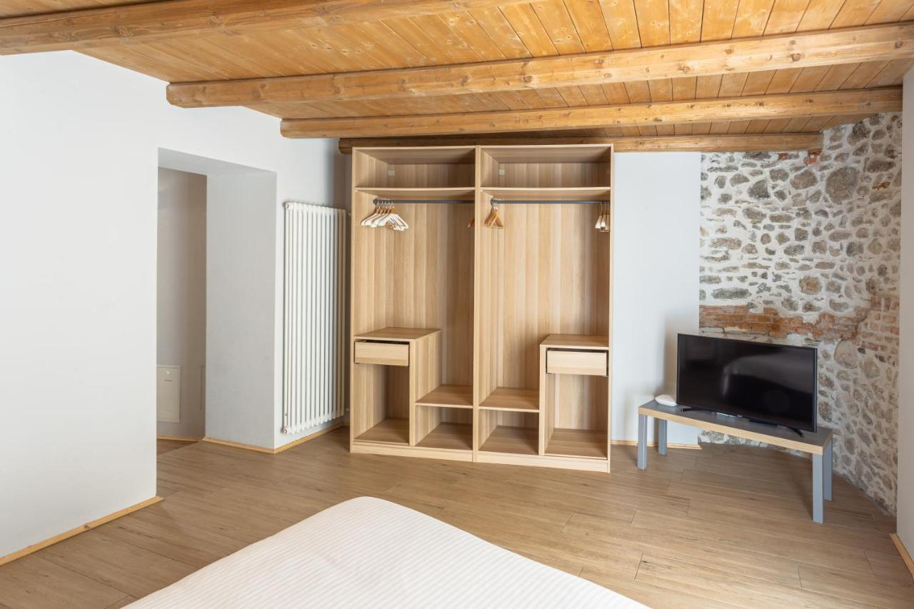 La Posteria By Icasamia It Appartement Orino Buitenkant foto