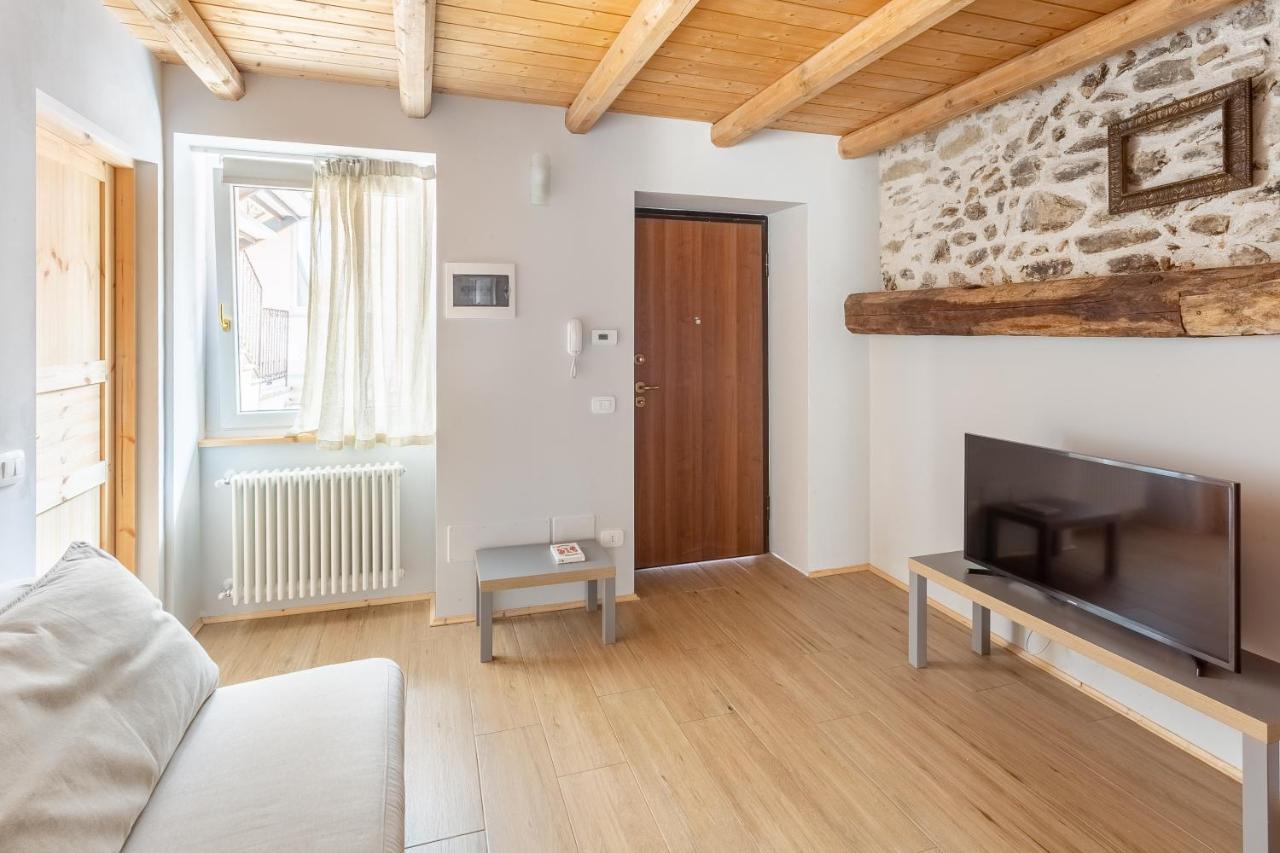 La Posteria By Icasamia It Appartement Orino Buitenkant foto